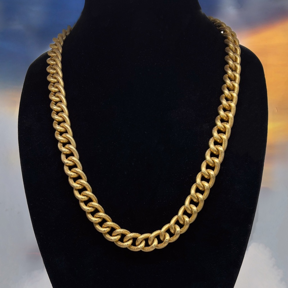 Vintage Gold-Tone Textured Curb Link Chain Necklace
